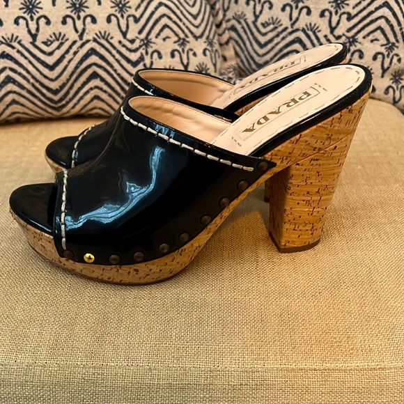 PRADA Black Patent Leather Mule Sandal With Cork Heel - Picture 4 of 8